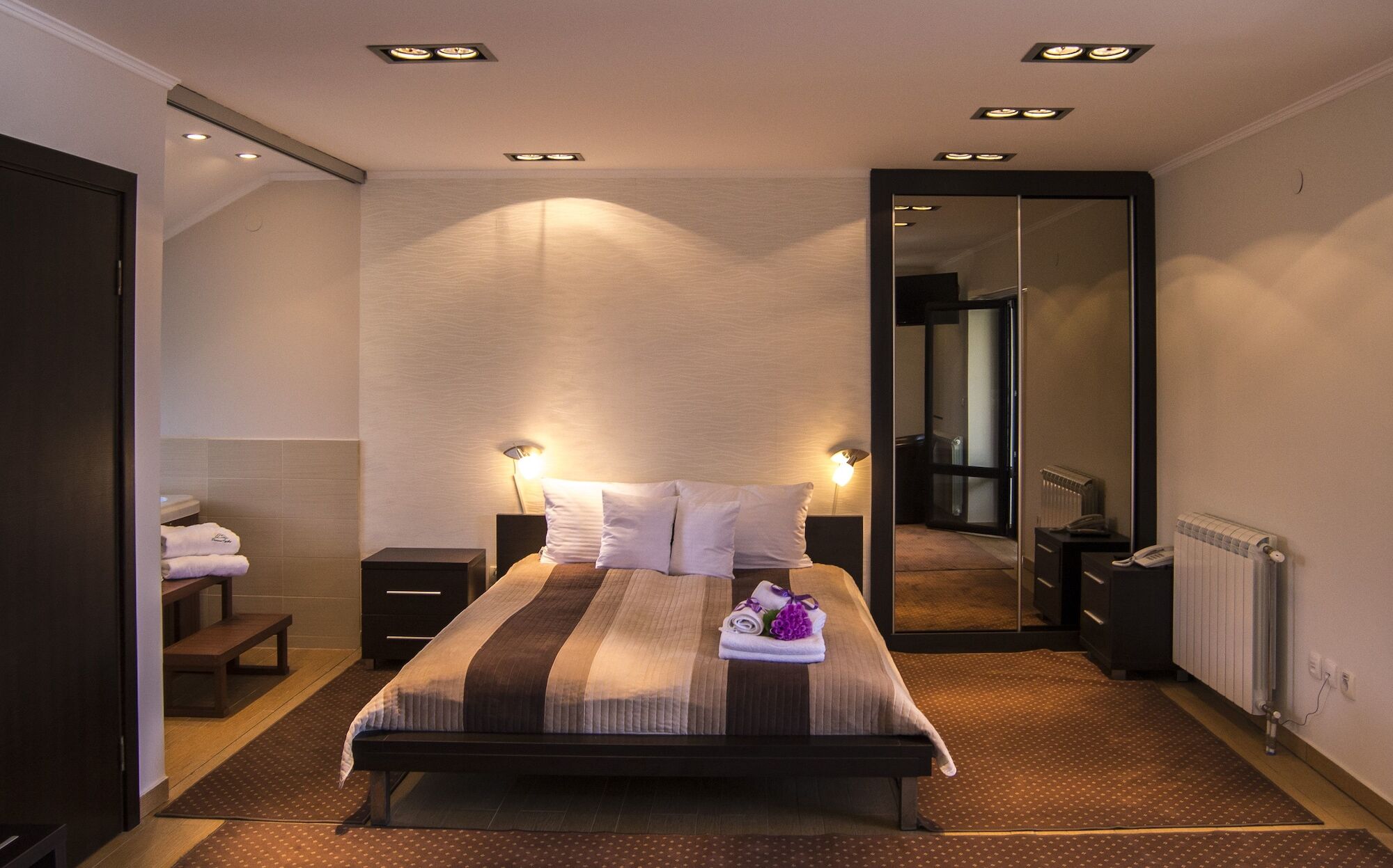 Guest House Panorama Aqualux With Free Parking Novi Sad Exterior photo